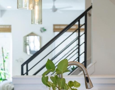 159 E Allen Street - Photo Thumbnail 17