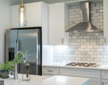 159 E Allen Street - Photo Thumbnail 18