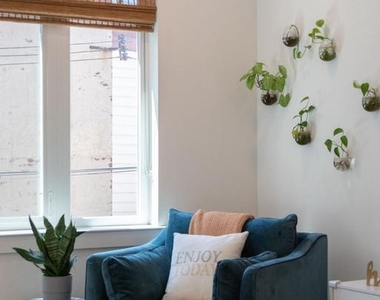 159 E Allen Street - Photo Thumbnail 6