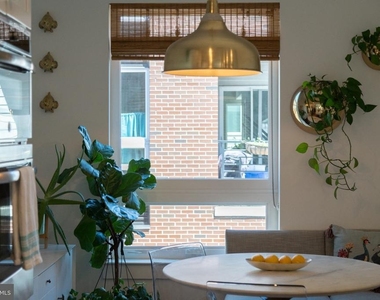 159 E Allen Street - Photo Thumbnail 24