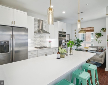 159 E Allen Street - Photo Thumbnail 12