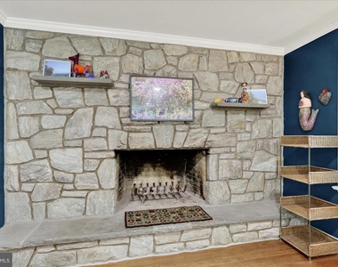 1424 Center Road - Photo Thumbnail 20