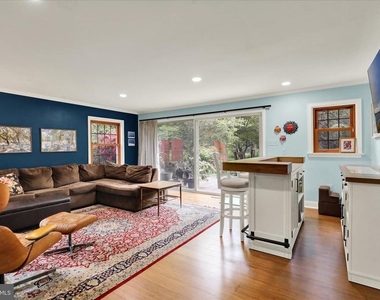 1424 Center Road - Photo Thumbnail 17