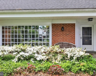 1424 Center Road - Photo Thumbnail 3
