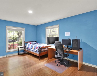 1424 Center Road - Photo Thumbnail 21