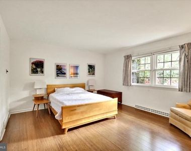 1424 Center Road - Photo Thumbnail 27