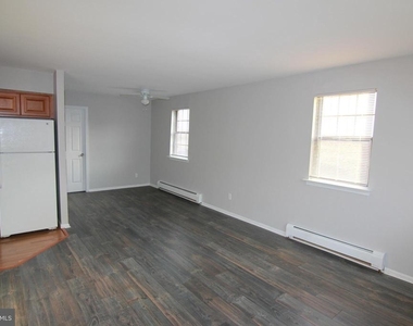9 Thomas Road - Photo Thumbnail 6