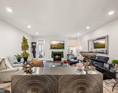 103 Segel Drive - Photo Thumbnail 11