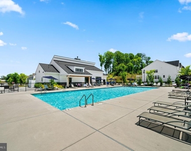 103 Segel Drive - Photo Thumbnail 36