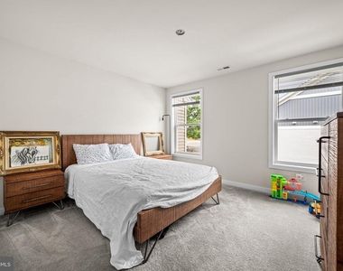 103 Segel Drive - Photo Thumbnail 28