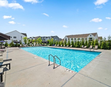 103 Segel Drive - Photo Thumbnail 34