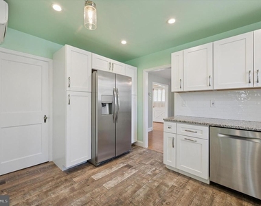 1156 Garfield Avenue - Photo Thumbnail 9