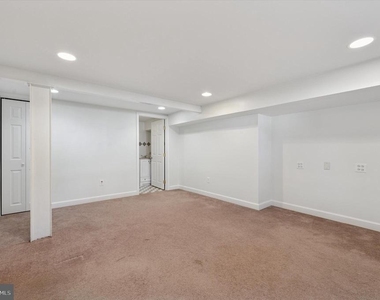 1156 Garfield Avenue - Photo Thumbnail 20