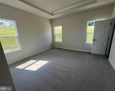 2511 Baydon Lane - Photo Thumbnail 4