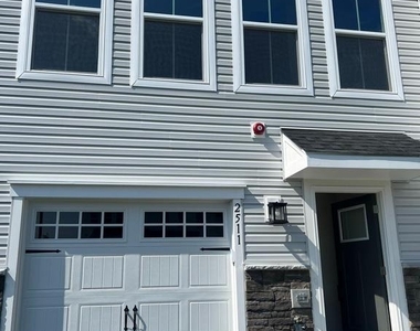 2511 Baydon Lane - Photo Thumbnail 1