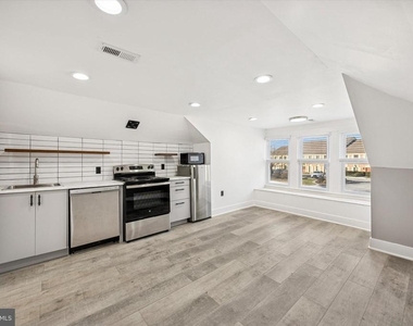 844 West Chester Pike - Photo Thumbnail 1