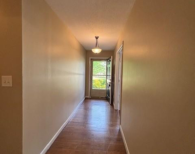 6204 Milford Drive - Photo Thumbnail 16