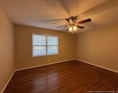 6204 Milford Drive - Photo Thumbnail 6