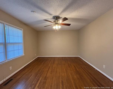 6204 Milford Drive - Photo Thumbnail 5