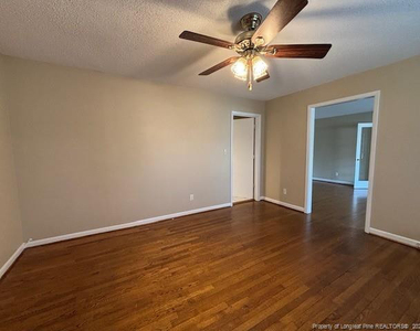 6204 Milford Drive - Photo Thumbnail 7