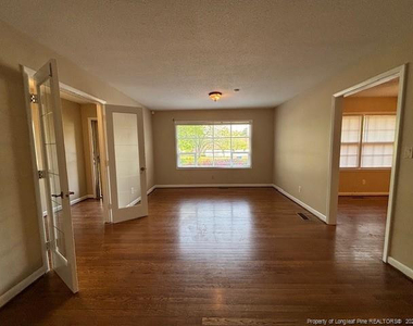 6204 Milford Drive - Photo Thumbnail 3