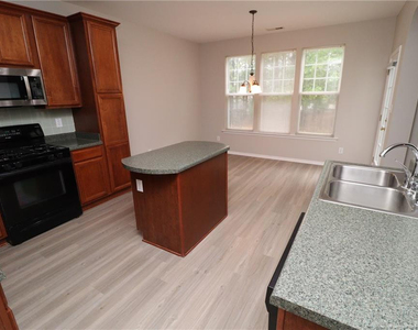 104 Bell Tower Way - Photo Thumbnail 14