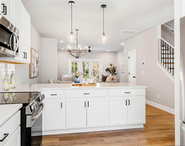 5709 Parker Pines Court - Photo Thumbnail 8