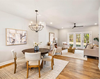 5709 Parker Pines Court - Photo Thumbnail 10