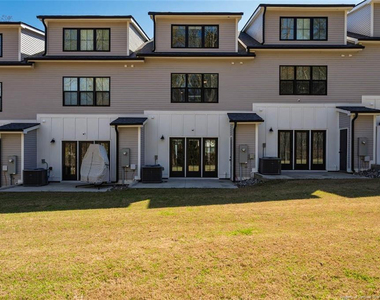 5709 Parker Pines Court - Photo Thumbnail 30