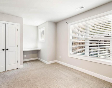 5709 Parker Pines Court - Photo Thumbnail 23