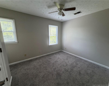 872 Hilton Drive - Photo Thumbnail 7