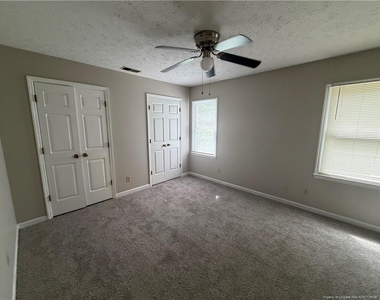 872 Hilton Drive - Photo Thumbnail 9