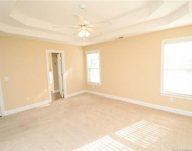36 W Trafalgar Court - Photo Thumbnail 20