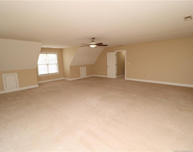 36 W Trafalgar Court - Photo Thumbnail 32