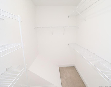 36 W Trafalgar Court - Photo Thumbnail 21