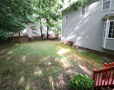36 W Trafalgar Court - Photo Thumbnail 37