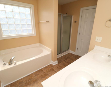 36 W Trafalgar Court - Photo Thumbnail 24