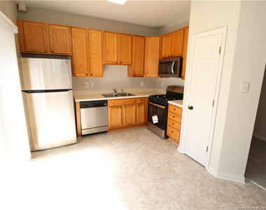 5110 Neuse Commons Lane - Photo Thumbnail 8