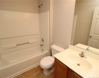 5110 Neuse Commons Lane - Photo Thumbnail 17