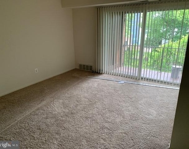 126 E Maple Avenue - Photo Thumbnail 5