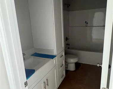 1425 Cain Road - Photo Thumbnail 8