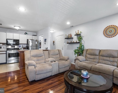 1102 Diamond Drive - Photo Thumbnail 7