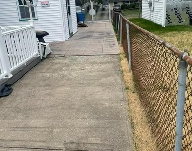 10 Middle Road - Photo Thumbnail 23