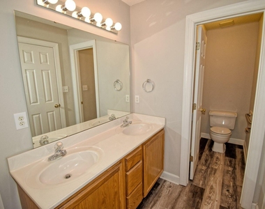 239 Tillamook Drive - Photo Thumbnail 21