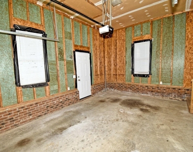 239 Tillamook Drive - Photo Thumbnail 32