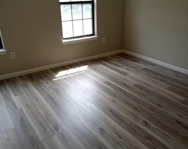 5 Claridge Court - Photo Thumbnail 5