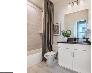 512 Reading Court - Photo Thumbnail 11