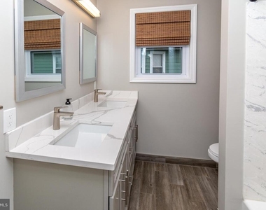 2633 Nottingham Way - Photo Thumbnail 31