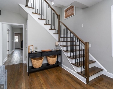 2633 Nottingham Way - Photo Thumbnail 6