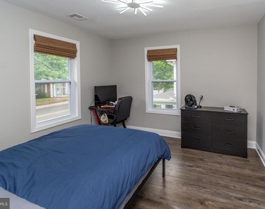 2633 Nottingham Way - Photo Thumbnail 21